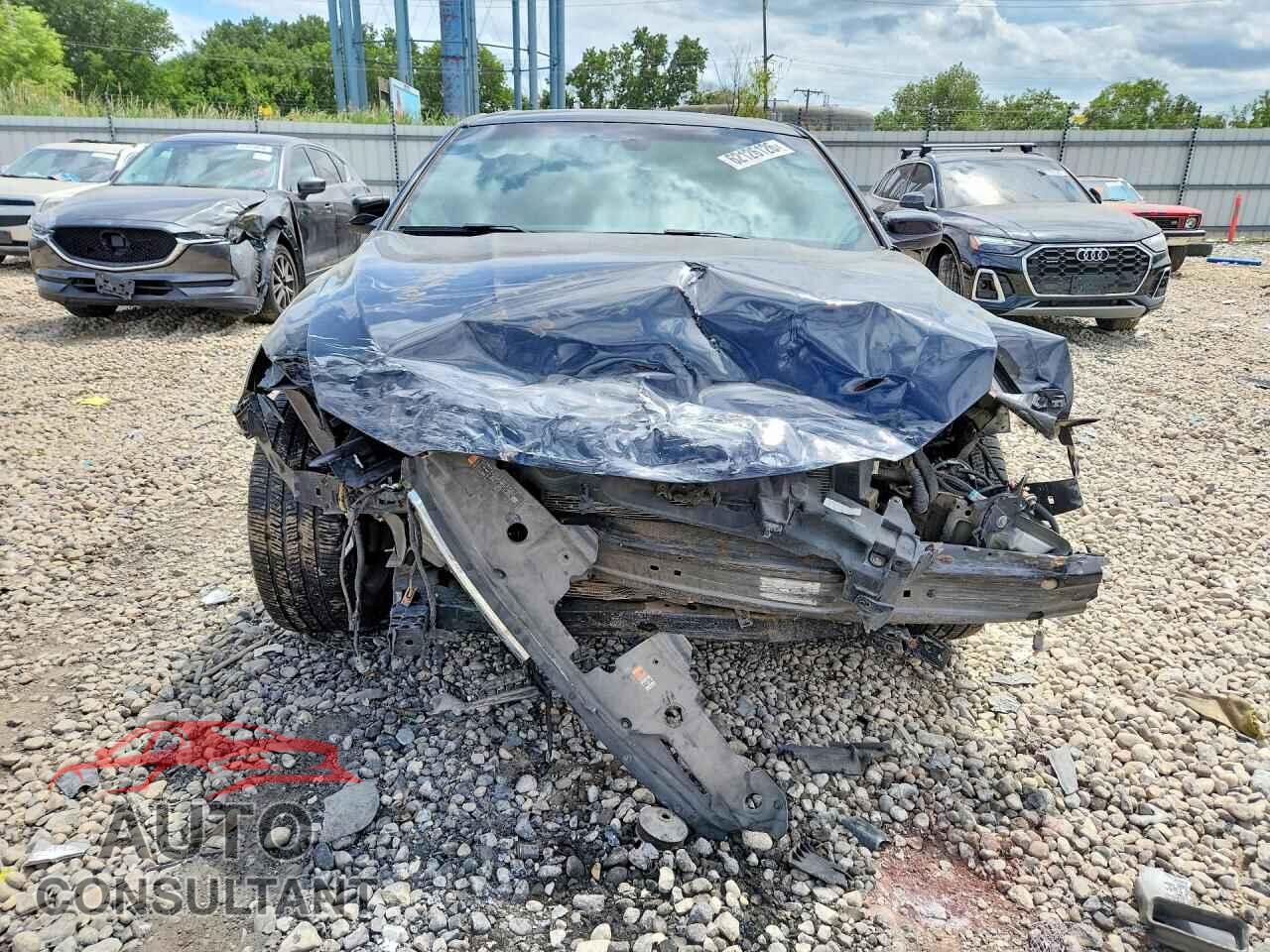 FORD TAURUS 2018 - 1FAHP2E83JG128207
