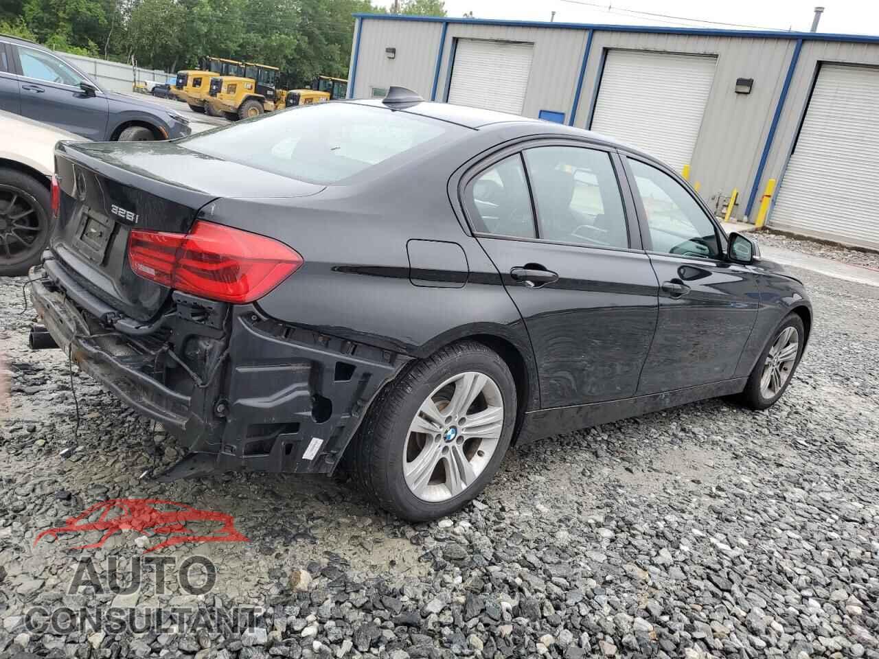 BMW 3 SERIES 2016 - WBA8E3G50GNU02392