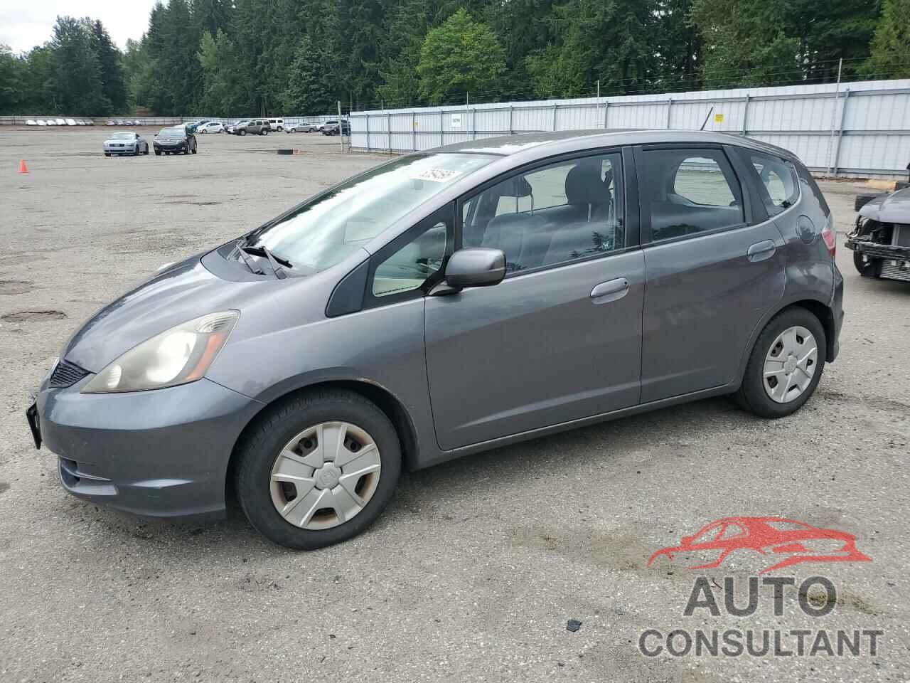 HONDA FIT 2013 - JHMGE8H31DC076892