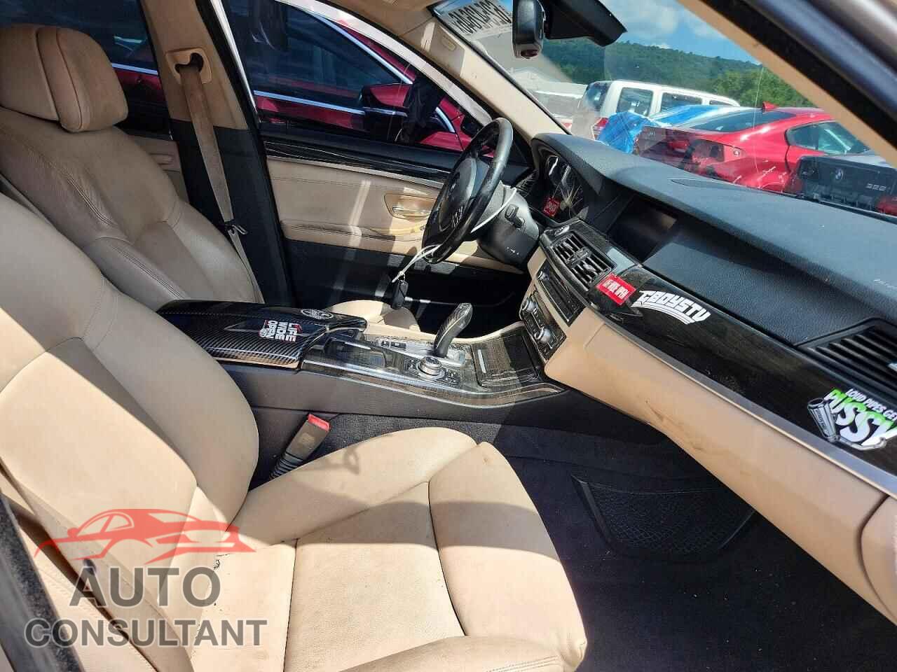 BMW 5 SERIES 2011 - WBAFU7C55BC777464