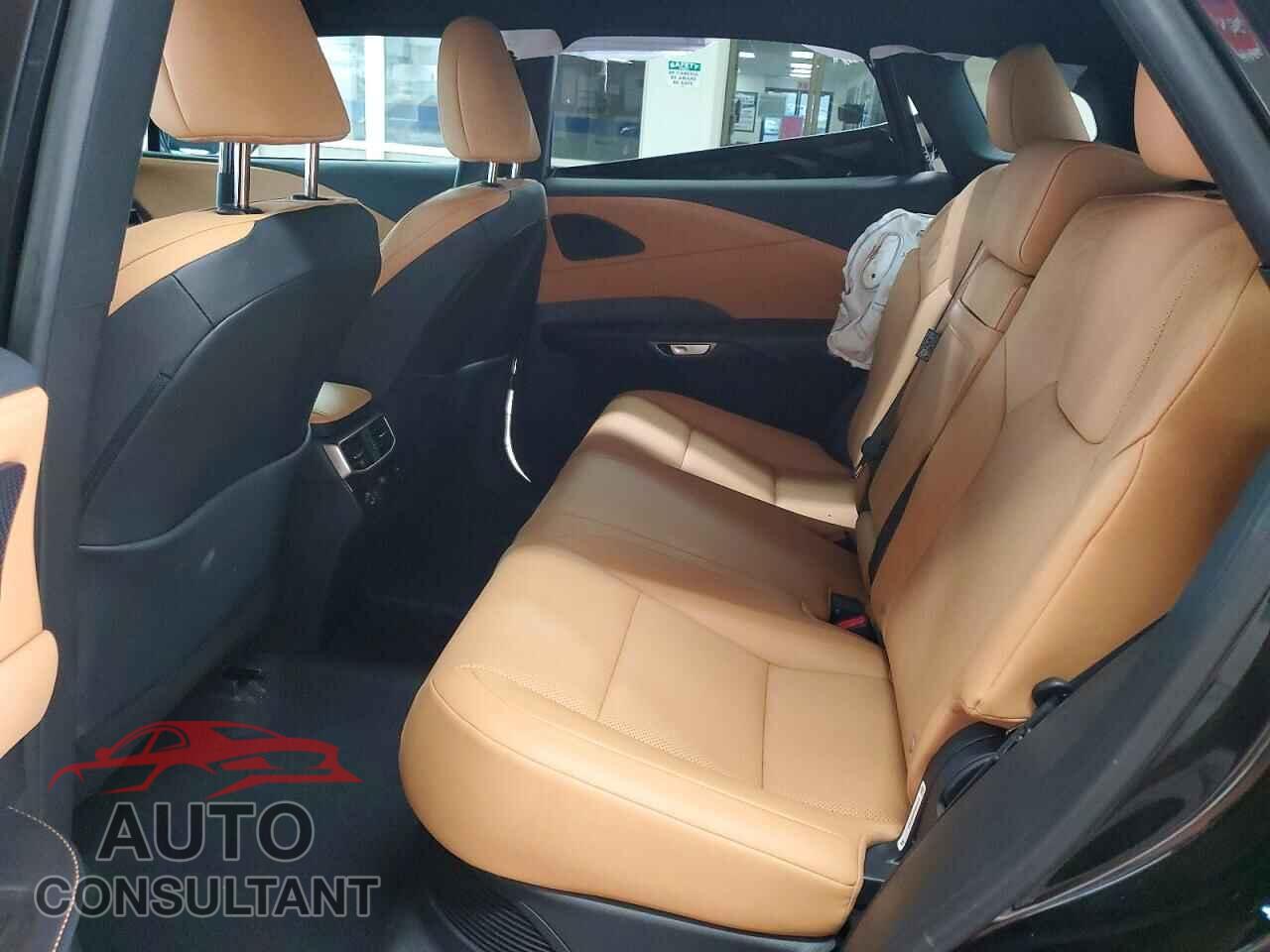 LEXUS UNKNOWN 2024 - 2T2BBMCA4RC058108