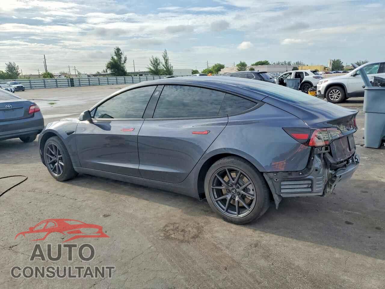 TESLA MODEL 3 2023 - 5YJ3E1EA5PF678003