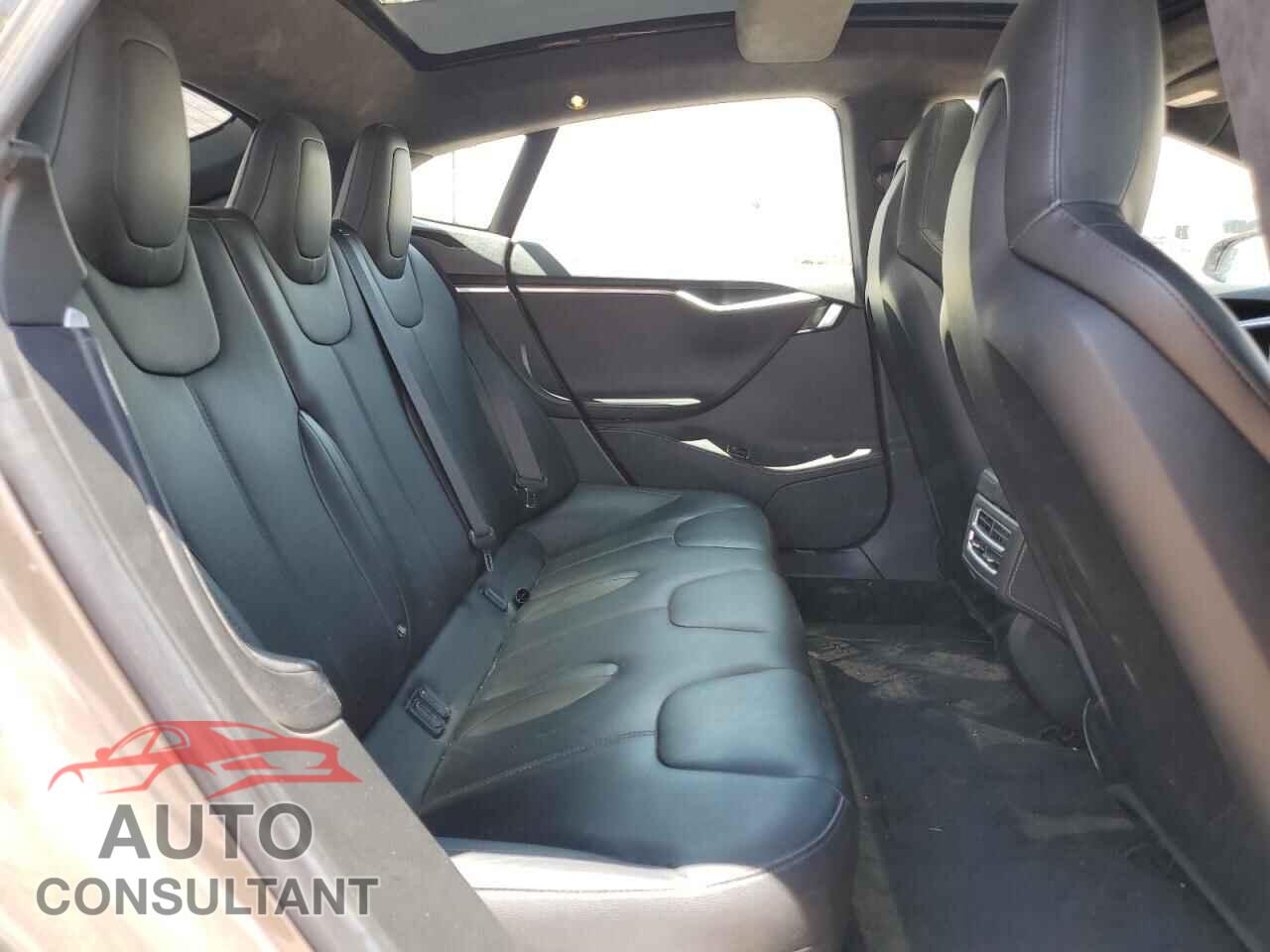 TESLA MODEL S 2015 - 5YJSA1H11FF094876