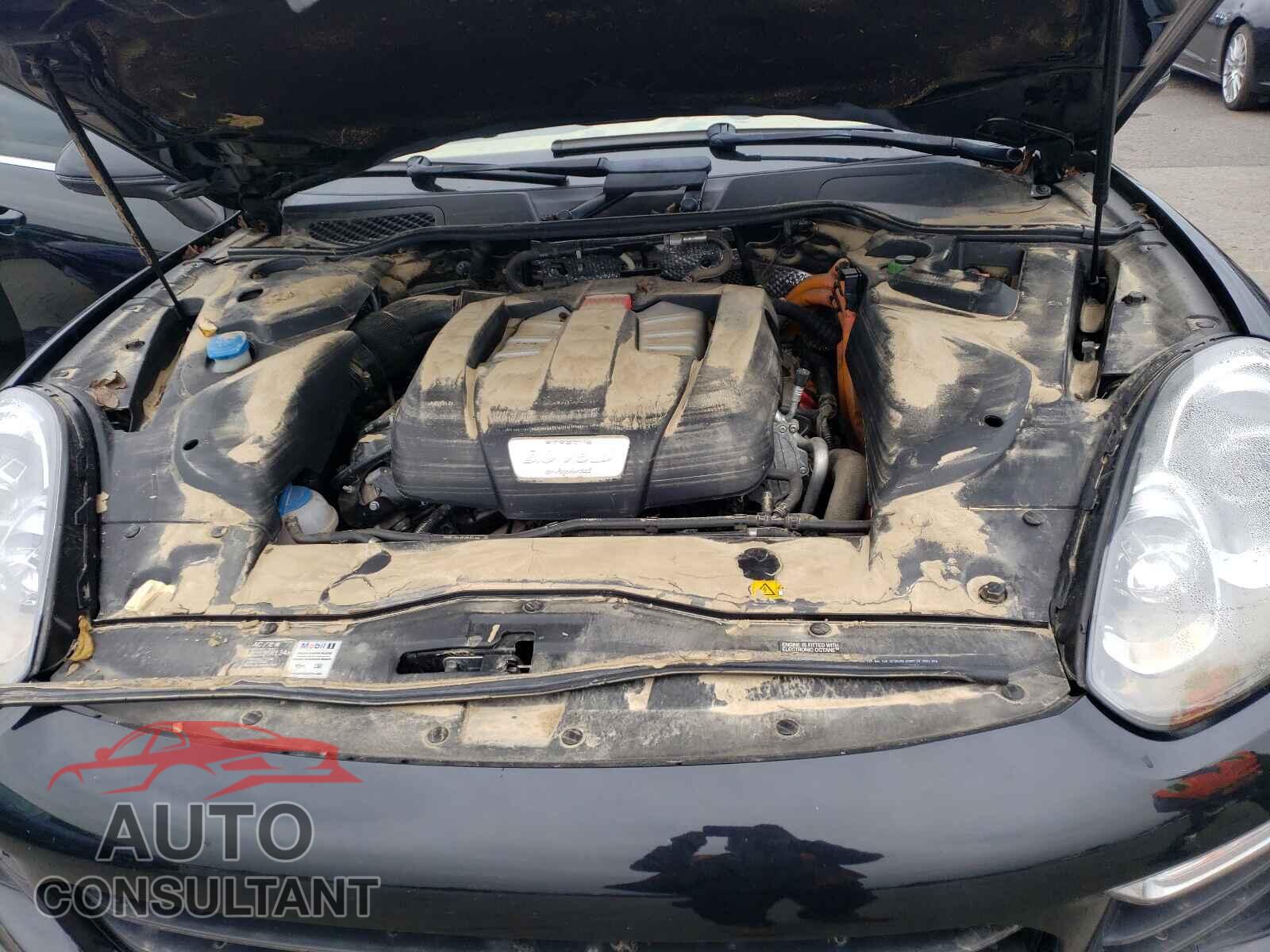 PORSCHE CAYENNE 2016 - WP1AE2A2XGLA58044