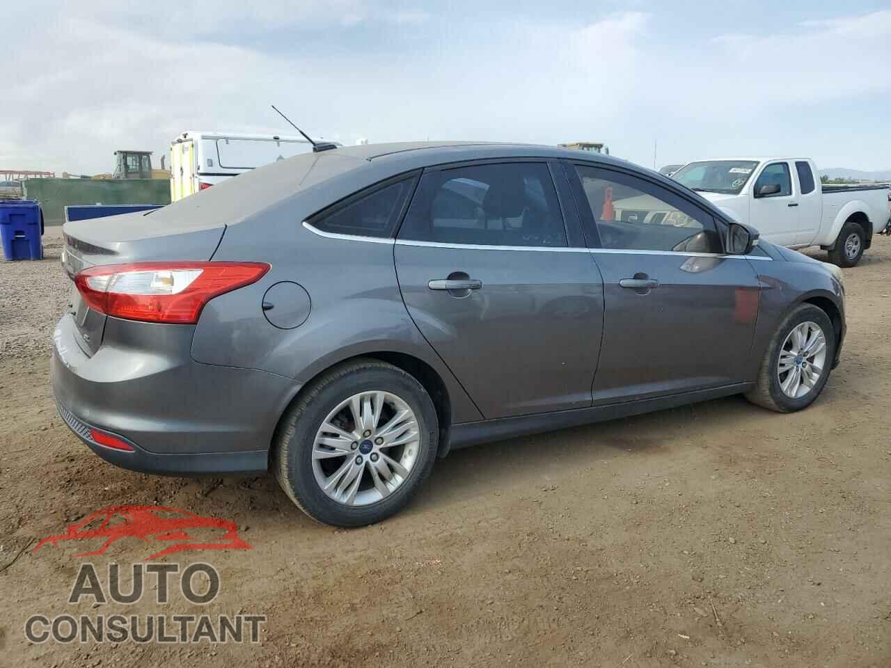 FORD FOCUS 2012 - 1FAHP3H22CL142378