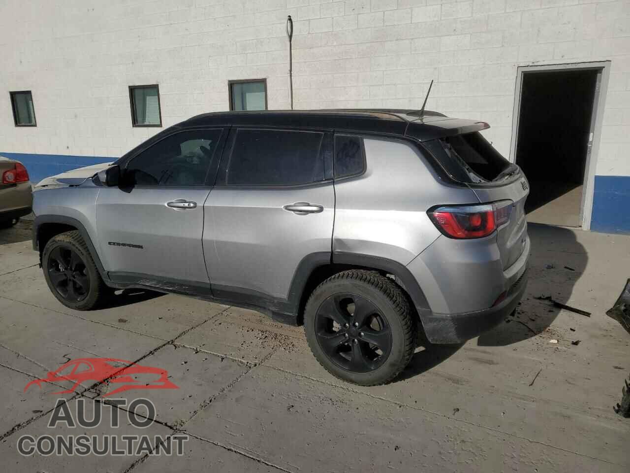 JEEP COMPASS 2018 - 3C4NJDBB0JT396105
