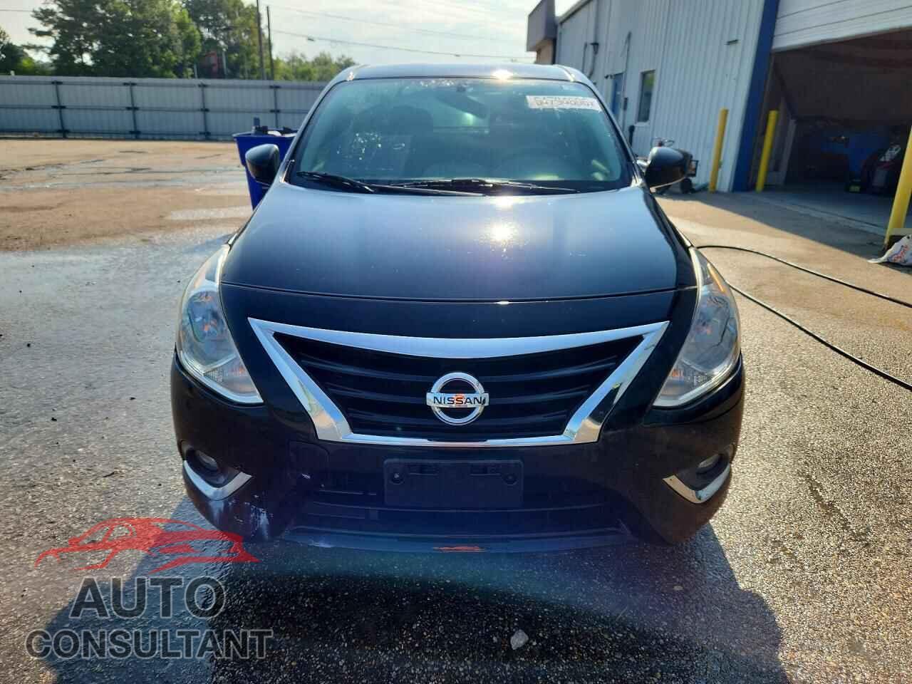 NISSAN VERSA 2019 - 3N1CN7AP3KL805860