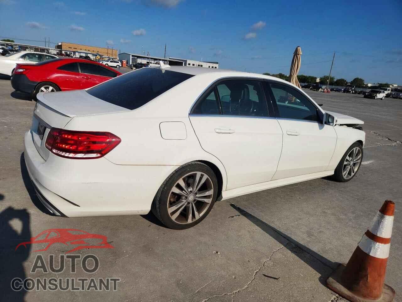 MERCEDES-BENZ E-CLASS 2015 - WDDHF5KB8FB128471
