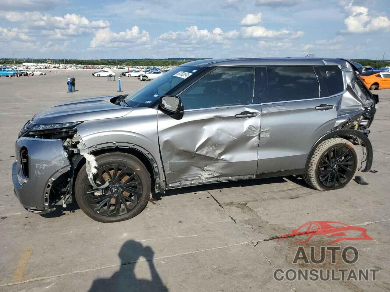 MITSUBISHI OUTLANDER 2022 - JA4J4UA83NZ071047