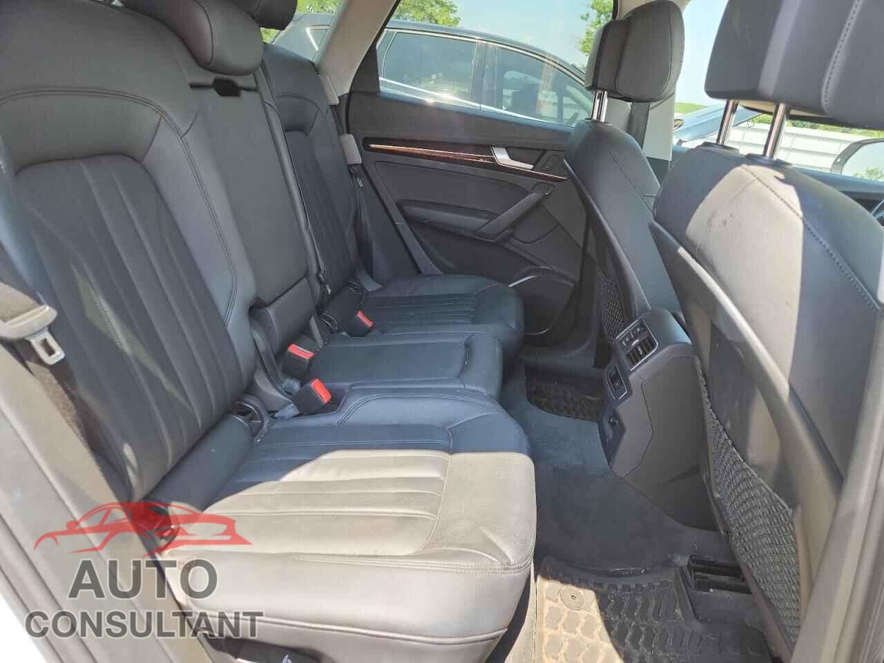 AUDI Q5 2018 - WA1ANAFY3J2105611