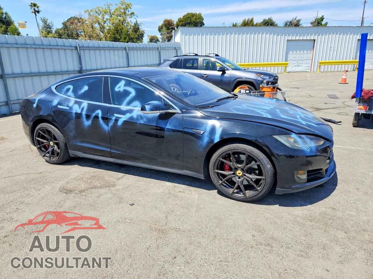 TESLA MODEL S 2013 - 5YJSA1CN0DFP05147