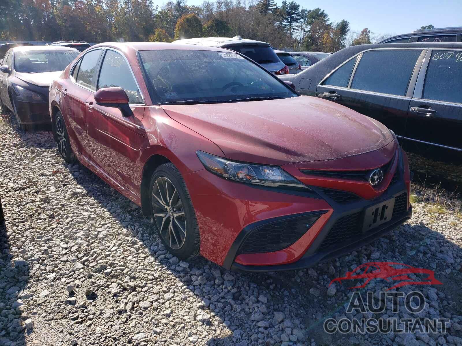 TOYOTA CAMRY 2021 - 4T1G11AK8MU496239