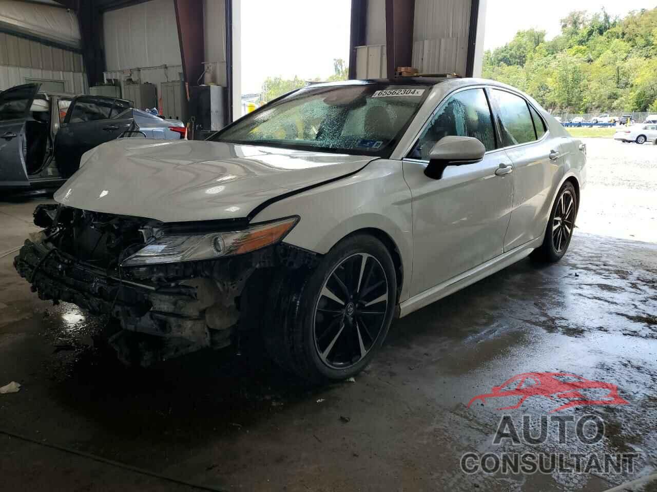 TOYOTA CAMRY 2018 - 4T1BZ1HK8JU013823