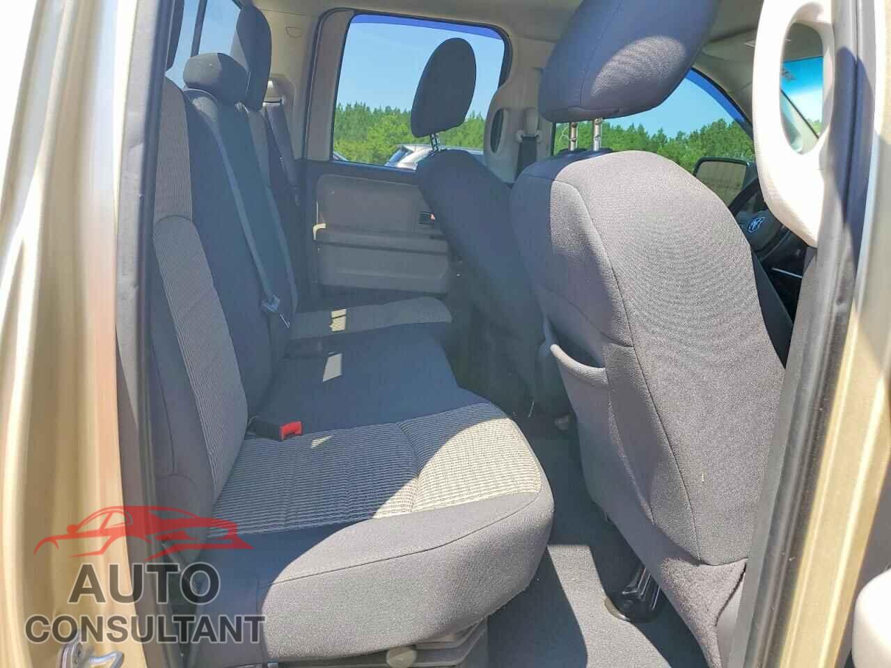 DODGE RAM 1500 2011 - 1D7RB1GT2BS656561