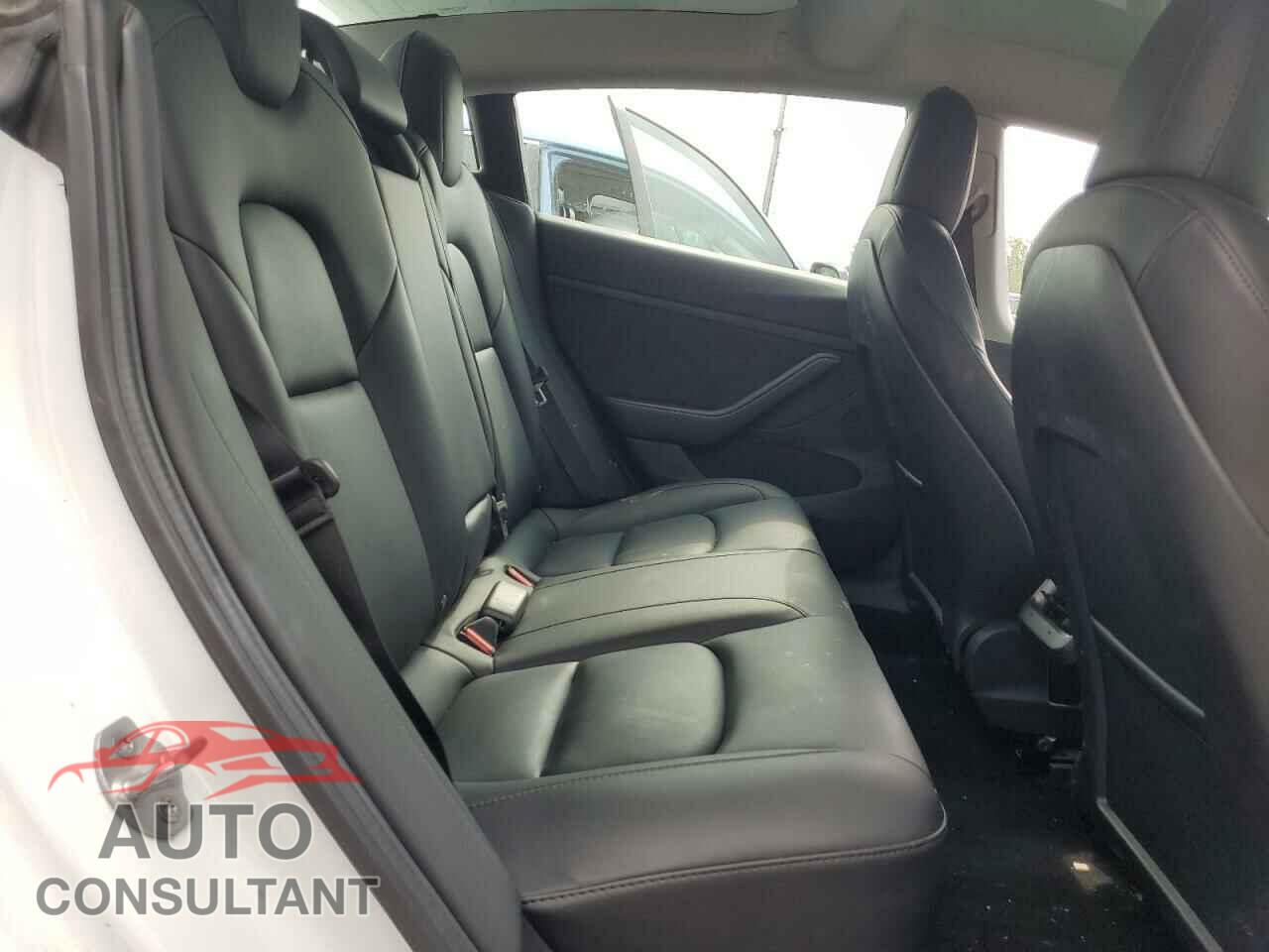 TESLA MODEL 3 2021 - 5YJ3E1EAXMF053267