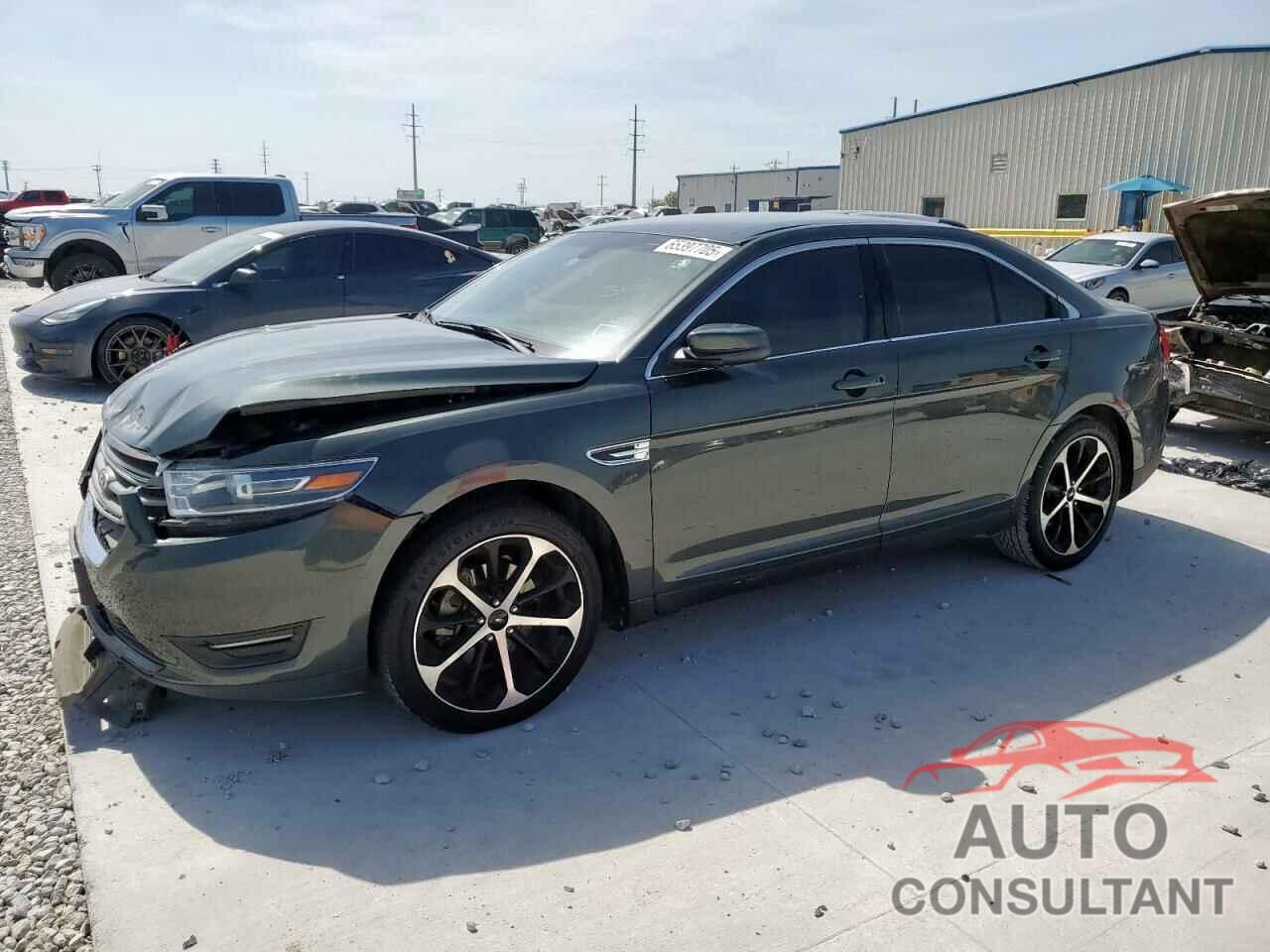 FORD TAURUS 2016 - 1FAHP2E82GG137957