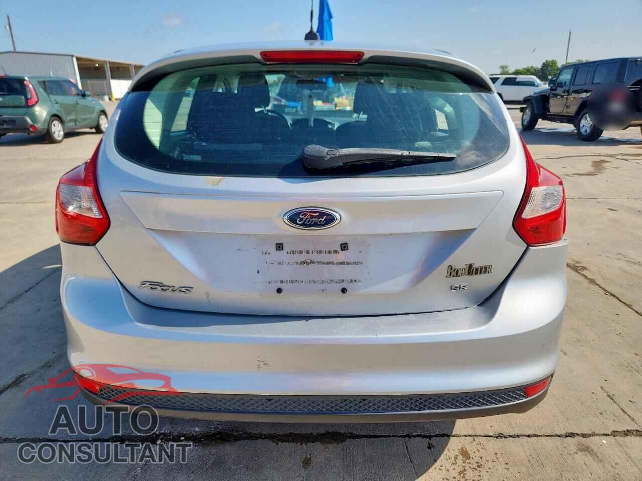 FORD FOCUS 2012 - 1FAHP3K24CL267178