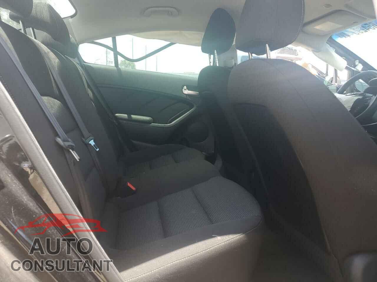 KIA FORTE 2017 - 3KPFK4A78HE060196