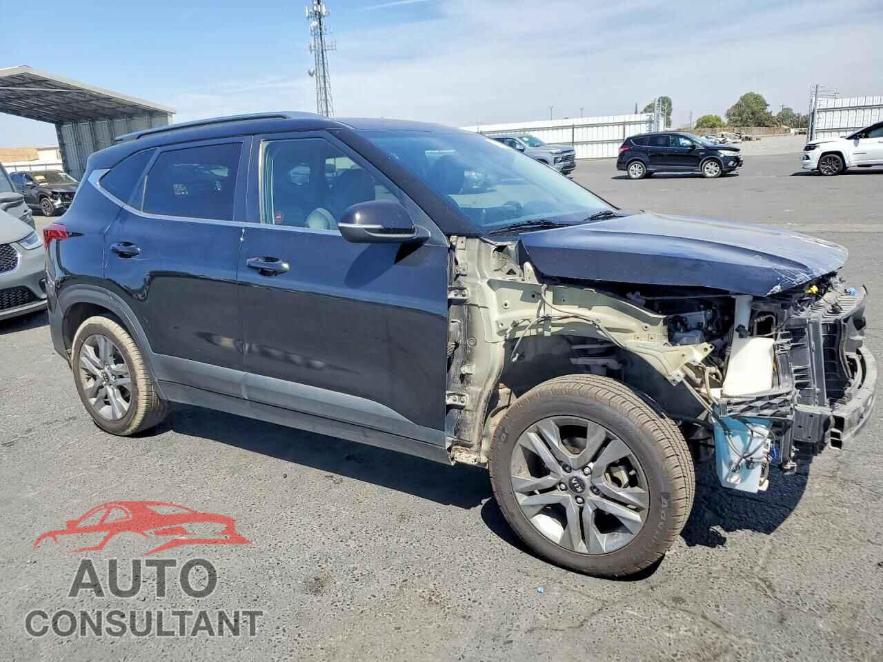 KIA SELTOS 2021 - KNDEU2AA2M7141663