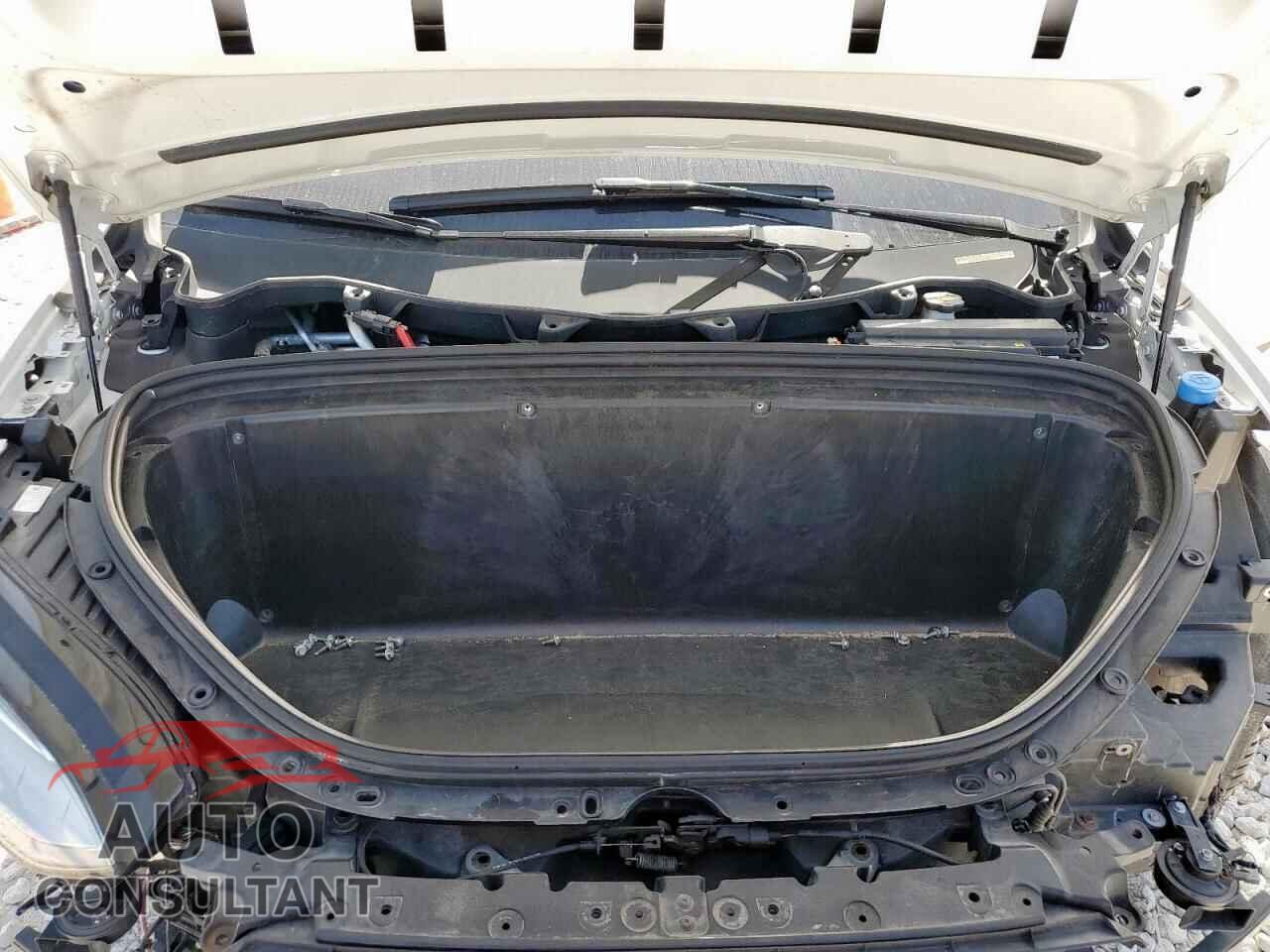 TESLA MODEL X 2017 - 5YJXCAE22HF061675