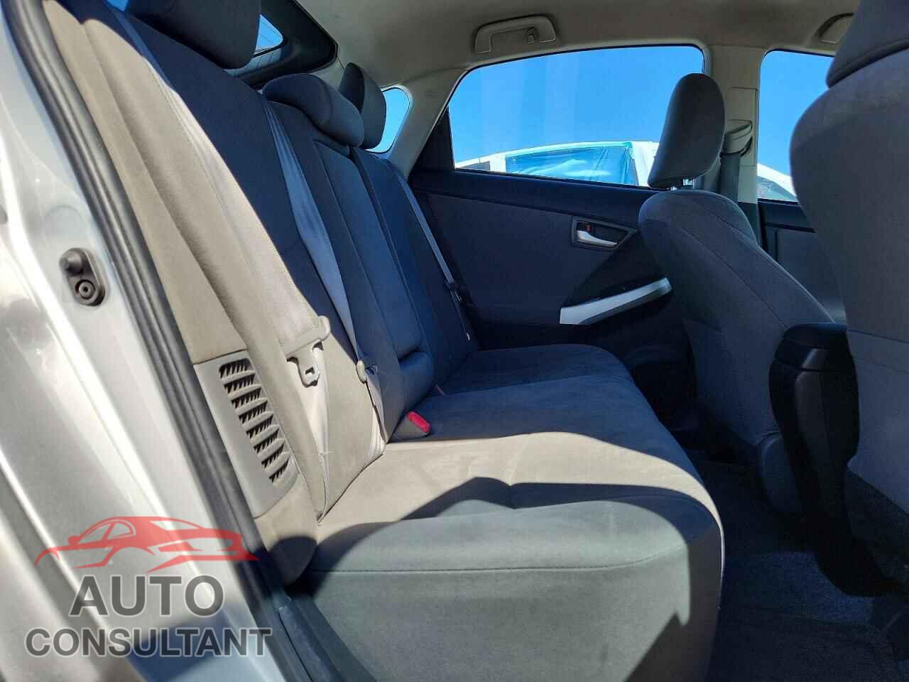 TOYOTA PRIUS 2014 - JTDKN3DU9E1768554