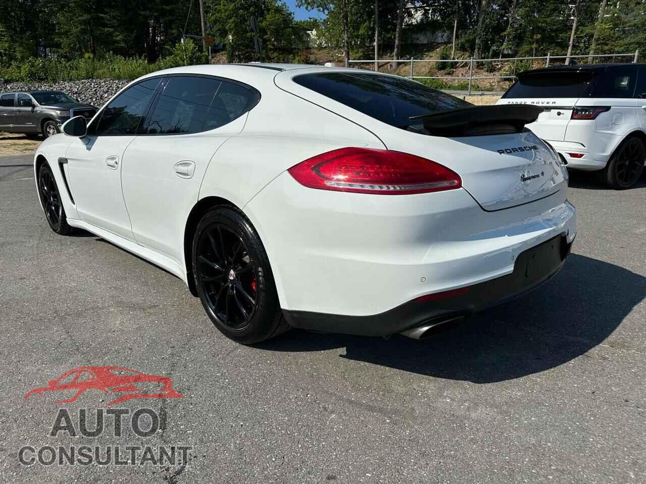 PORSCHE PANAMERA 2015 - WP0AA2A70FL002251
