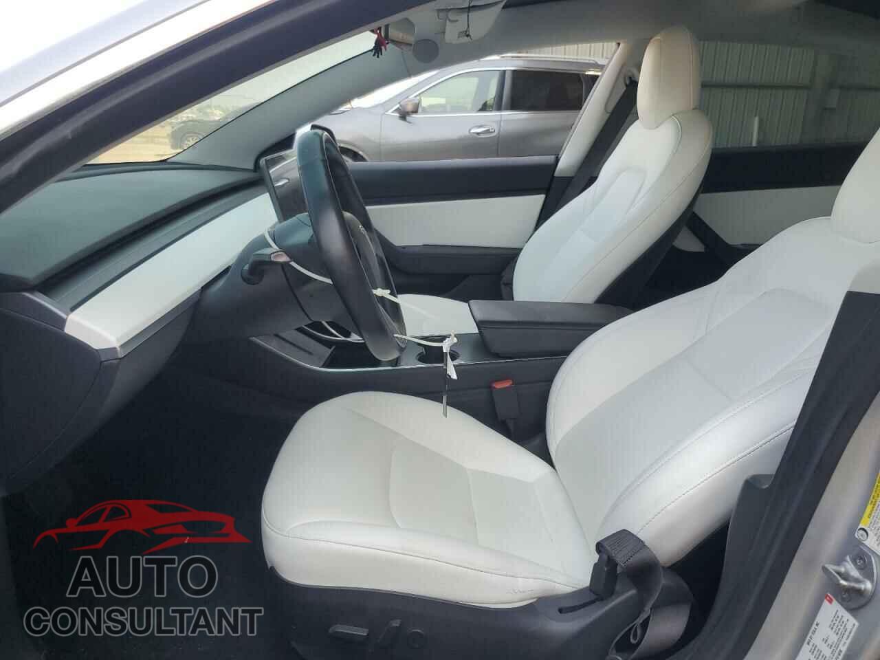 TESLA MODEL 3 2018 - 5YJ3E1EB5JF074838