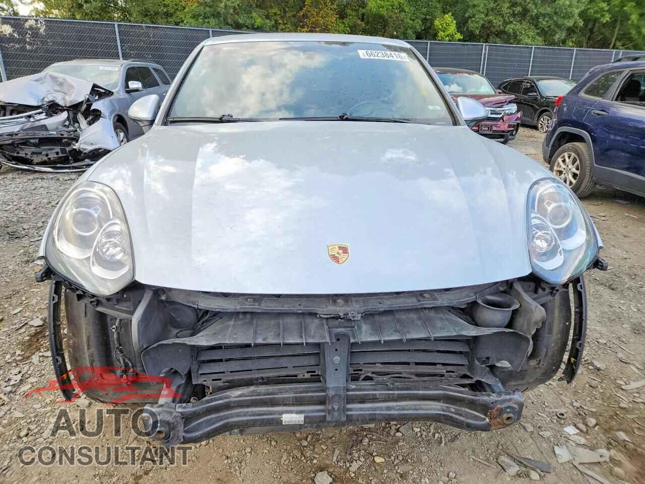 PORSCHE CAYENNE 2016 - WP1AA2A25GLA11595