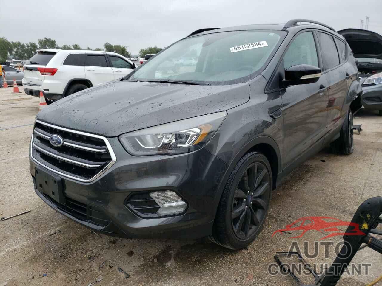 FORD ESCAPE 2017 - 1FMCU0J94HUD57681