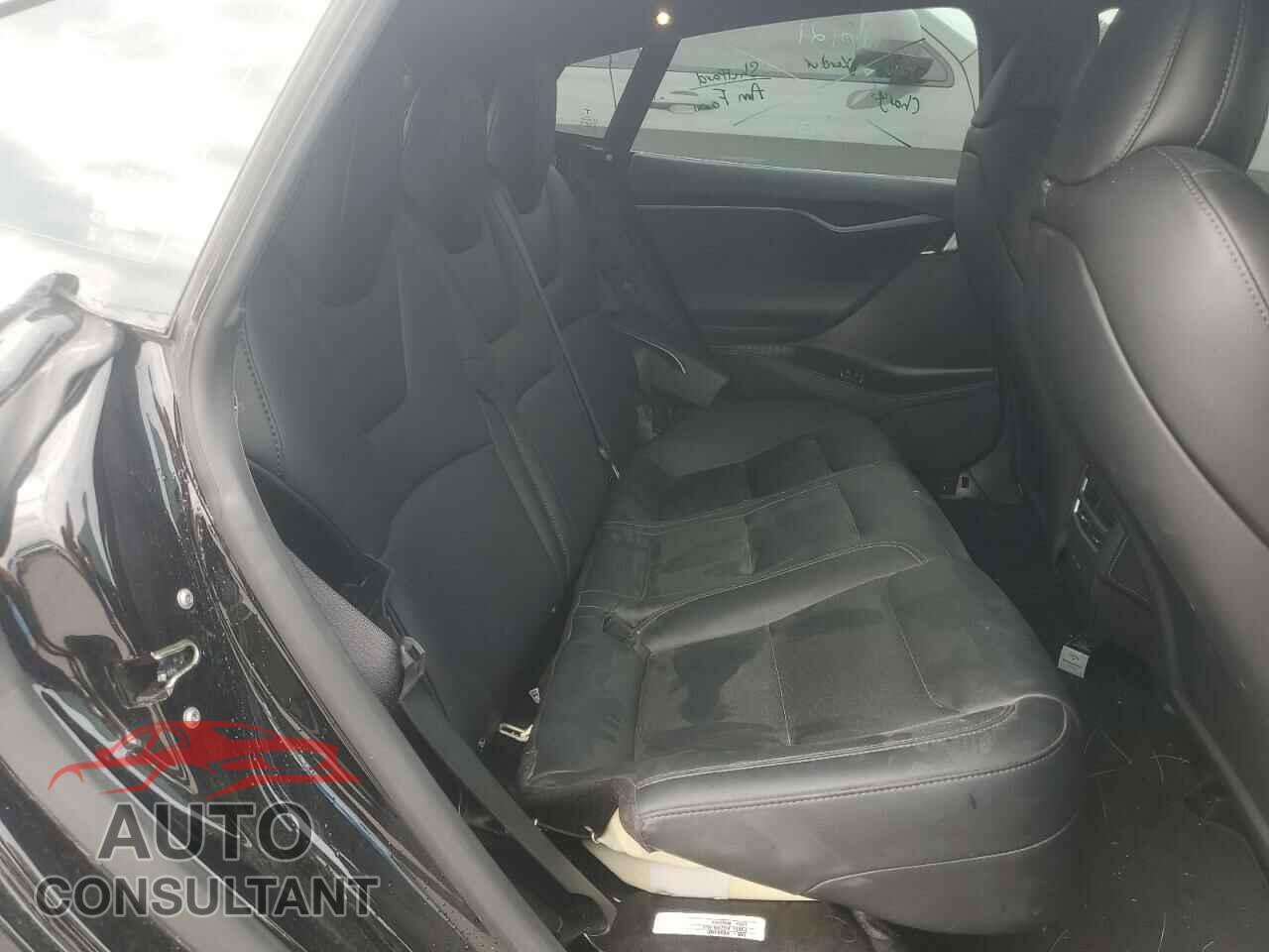 TESLA MODEL S 2021 - 5YJSA1E24MF426853