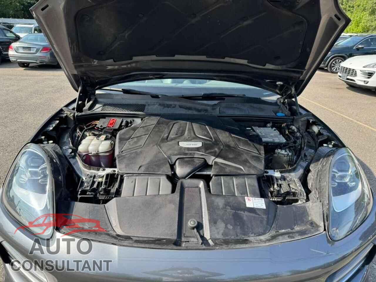 PORSCHE CAYENNE 2019 - WP1AA2AY6KDA05263