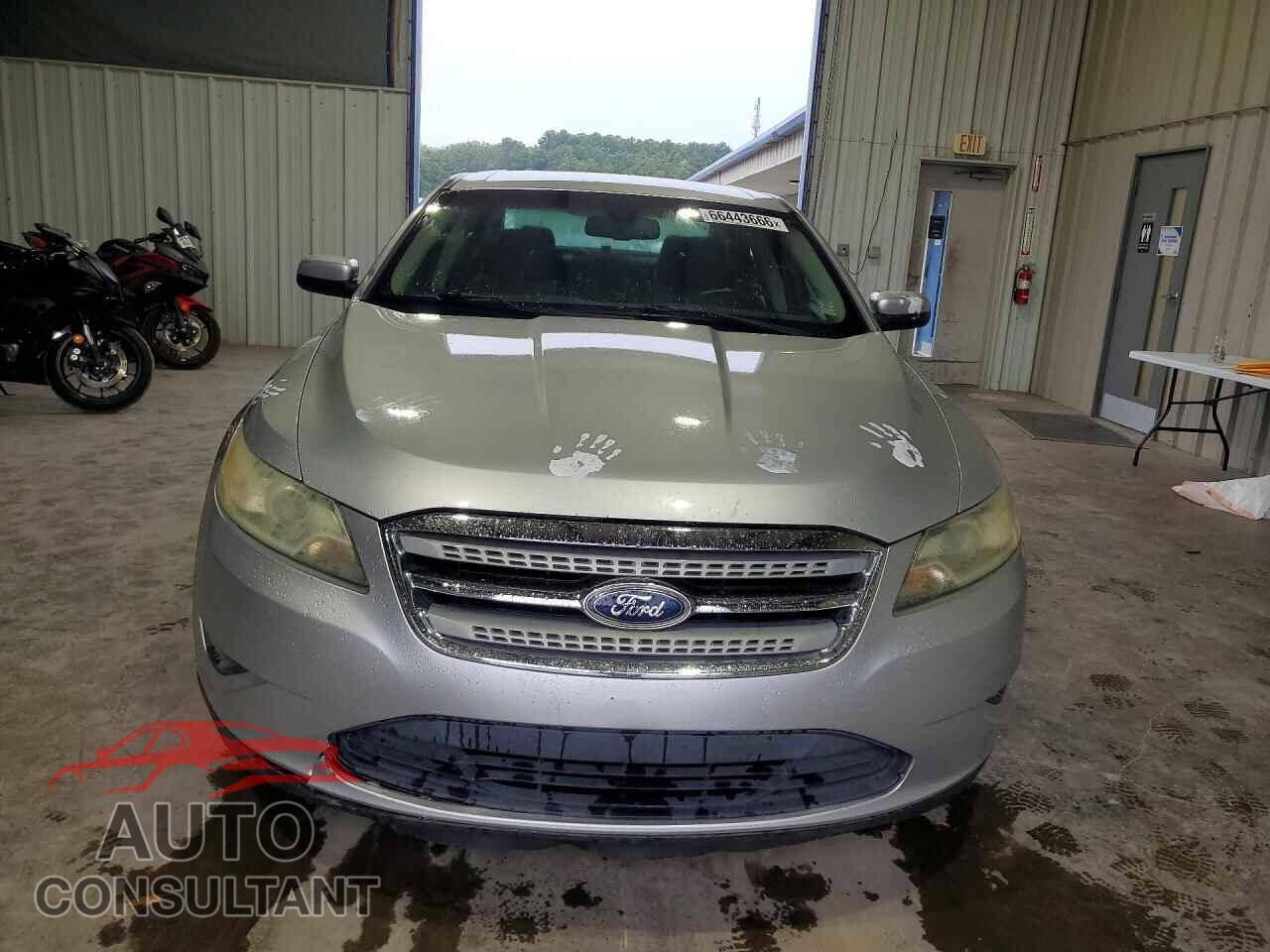 FORD TAURUS 2011 - 1FAHP2EW5BG182320
