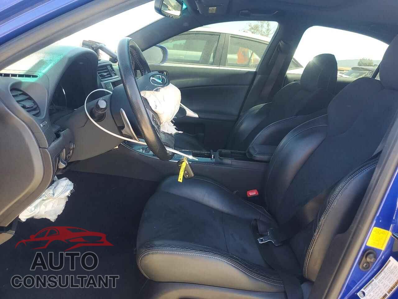 LEXUS IS 2011 - JTHBE5C24B5027937