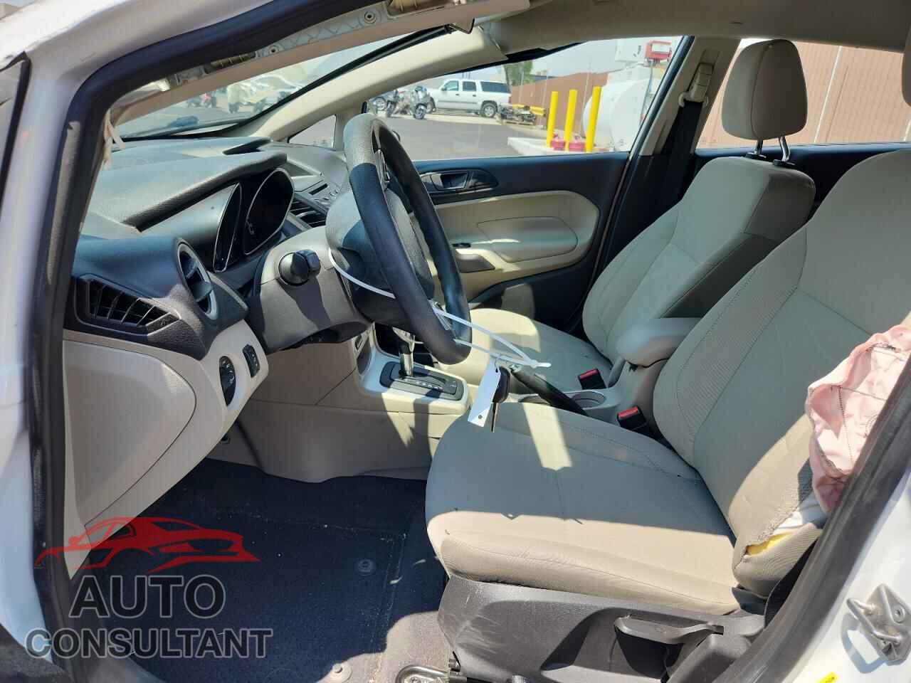 FORD FIESTA 2017 - 3FADP4EJ4HM159687