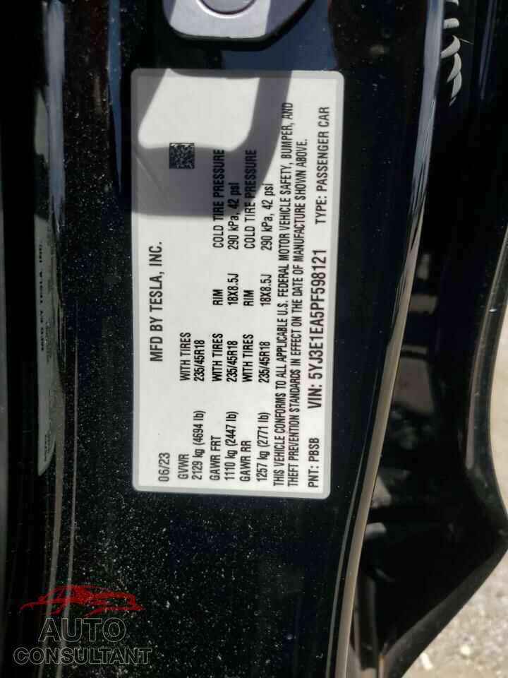 TESLA MODEL 3 2023 - 5YJ3E1EA5PF598121