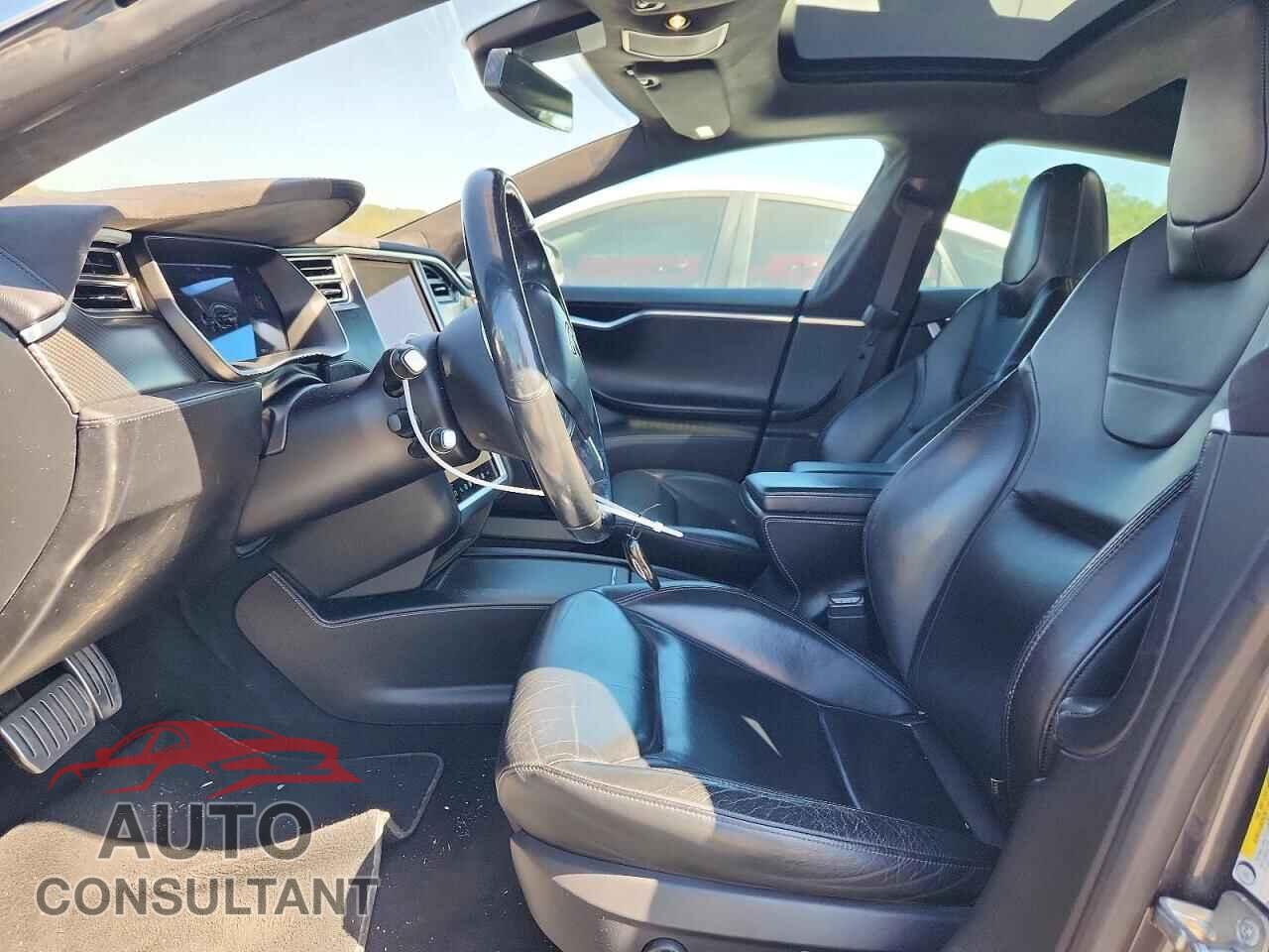TESLA MODEL S 2015 - 5YJSA4H48FF090559