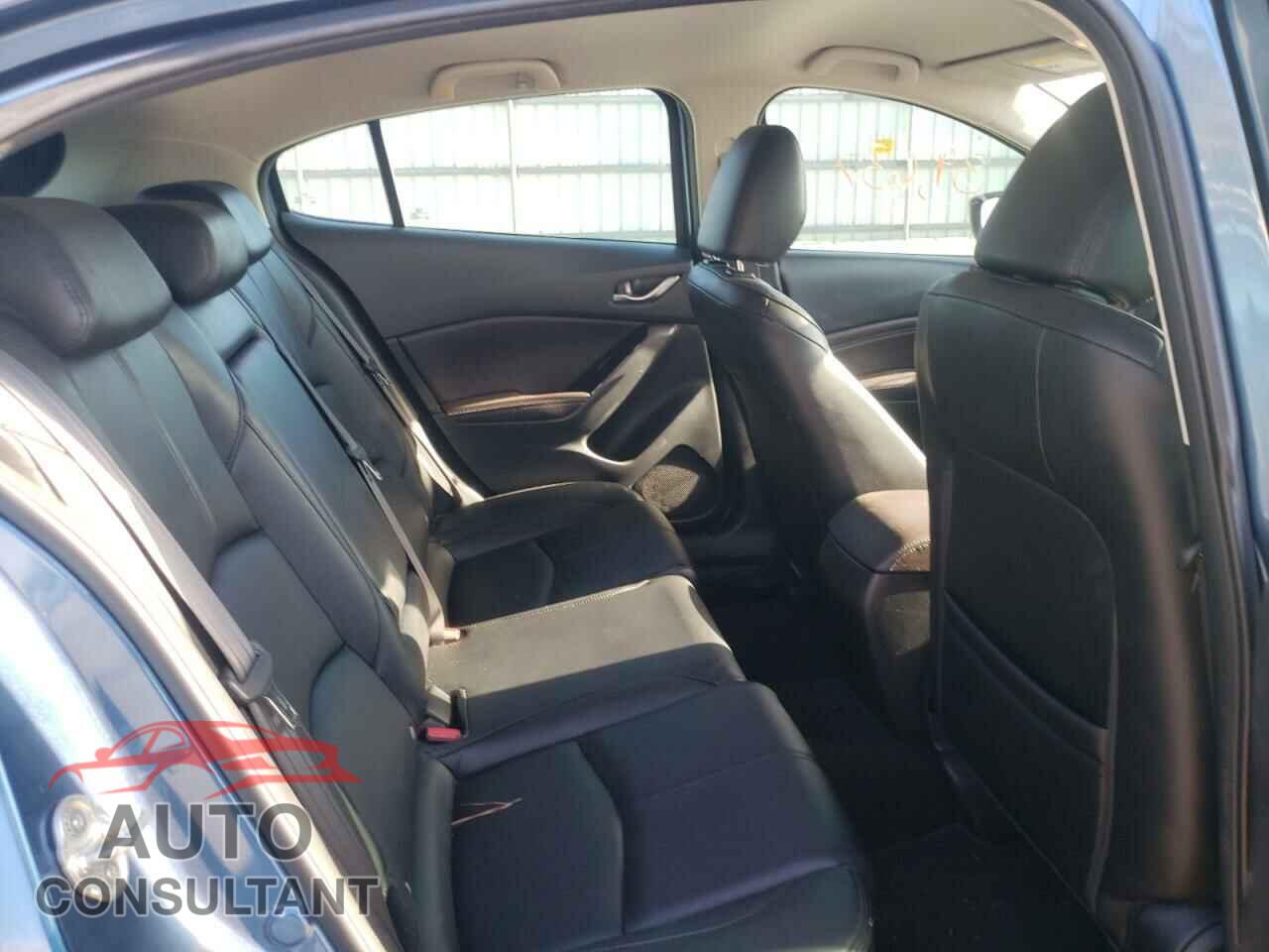 MAZDA 3 2017 - 3MZBN1L70HM119861