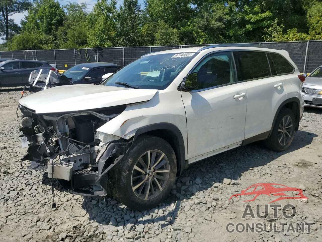 TOYOTA HIGHLANDER 2019 - 5TDJZRFH3KS724616