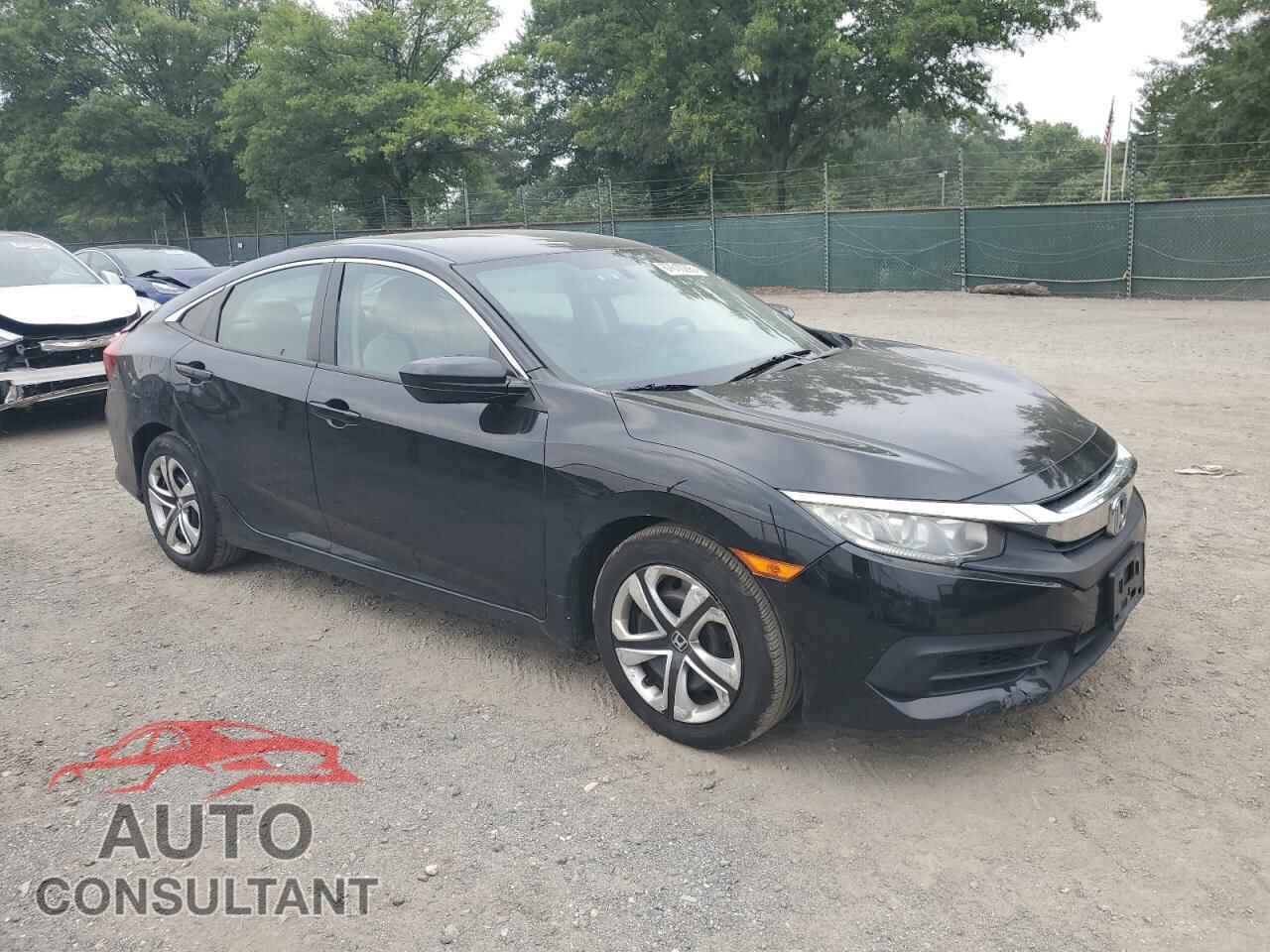 HONDA CIVIC 2018 - 2HGFC2F57JH560175