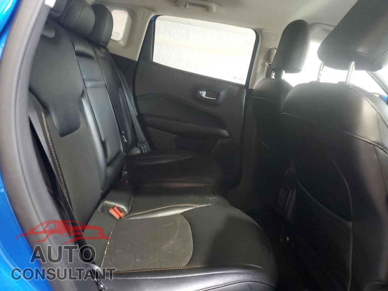 JEEP COMPASS 2020 - 3C4NJDBB6LT104279