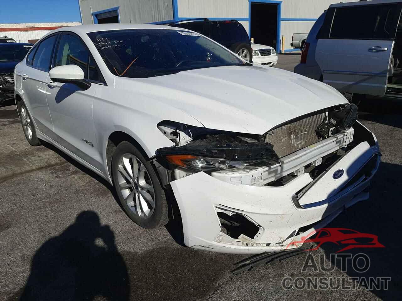 FORD FUSION 2019 - 3FA6P0LU0KR143771