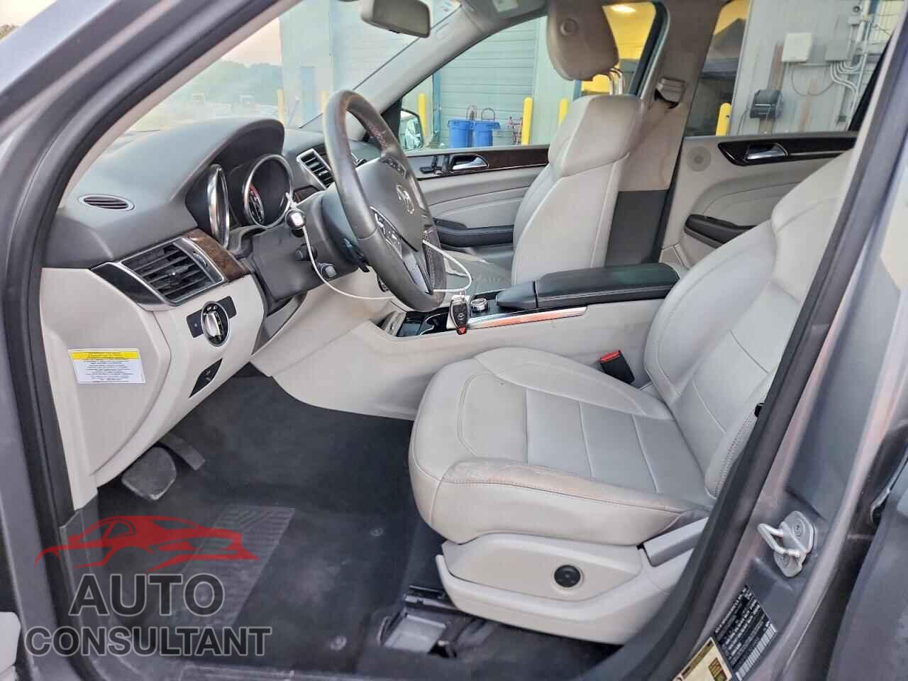MERCEDES-BENZ M-CLASS 2012 - 4JGDA5HB2CA016454