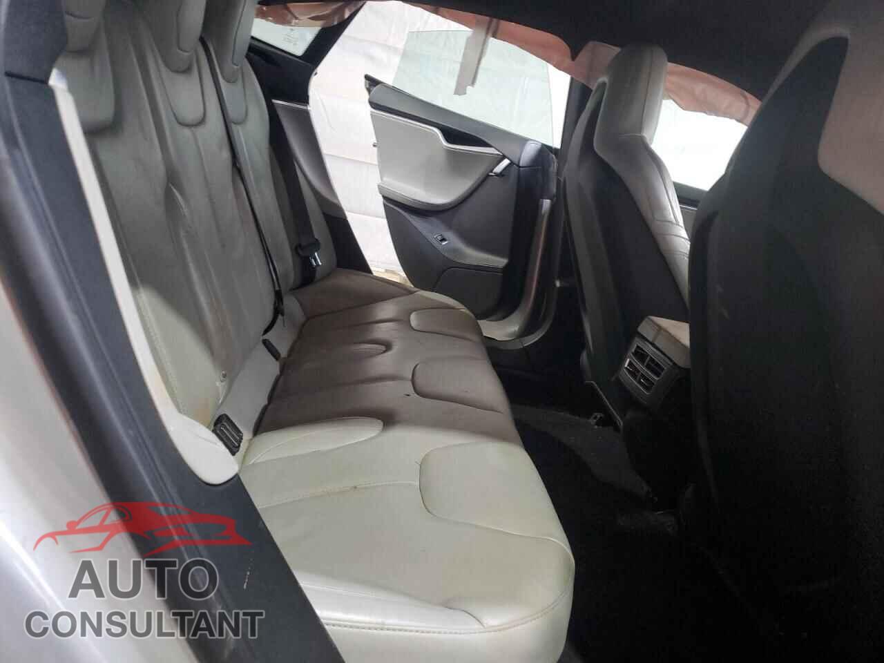 TESLA MODEL S 2016 - 5YJSA1E27GF143156