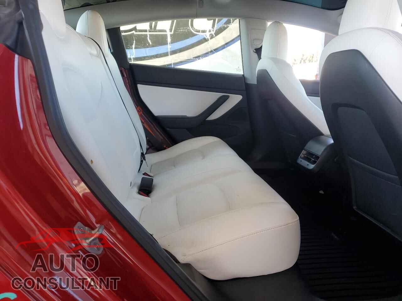 TESLA MODEL 3 2019 - 5YJ3E1EA5KF536968