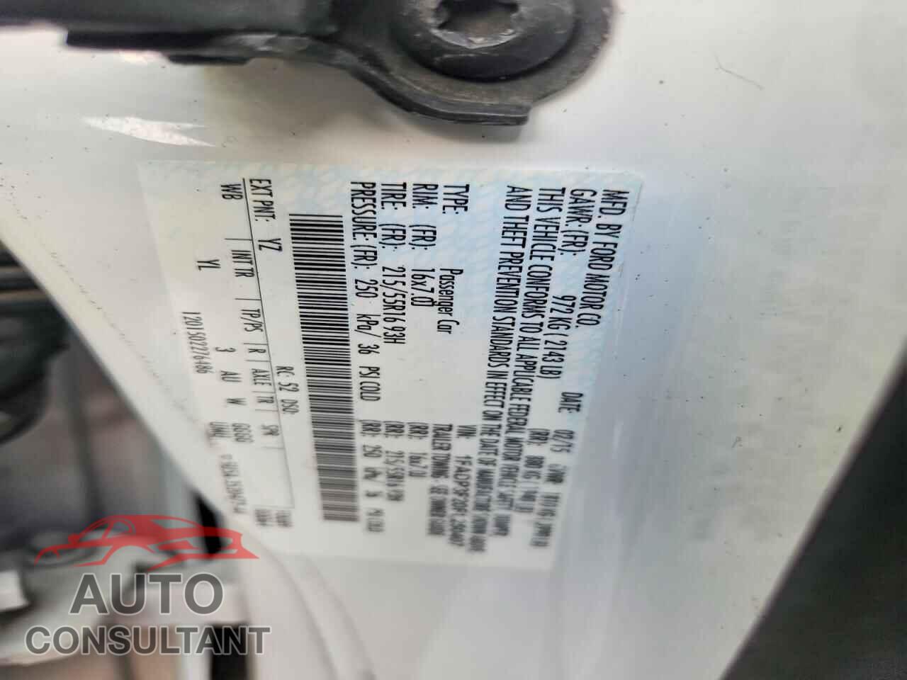 FORD FOCUS 2015 - 1FADP3F20FL250407