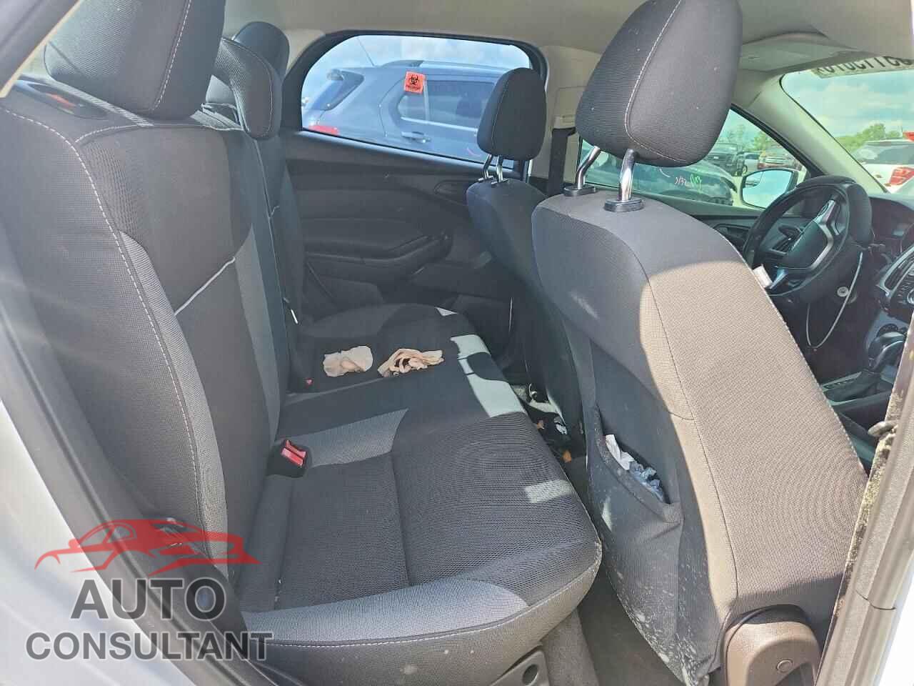 FORD FOCUS 2012 - 1FAHP3F28CL201694