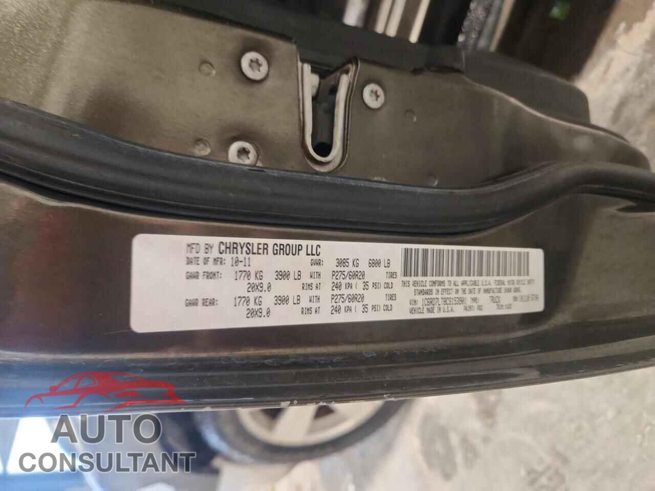 DODGE RAM 1500 2012 - 1C6RD7LT8CS153901