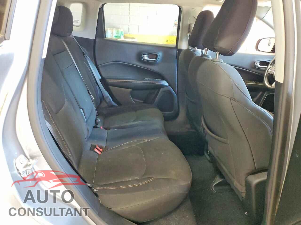 JEEP COMPASS 2017 - 3C4NJDAB2HT656645