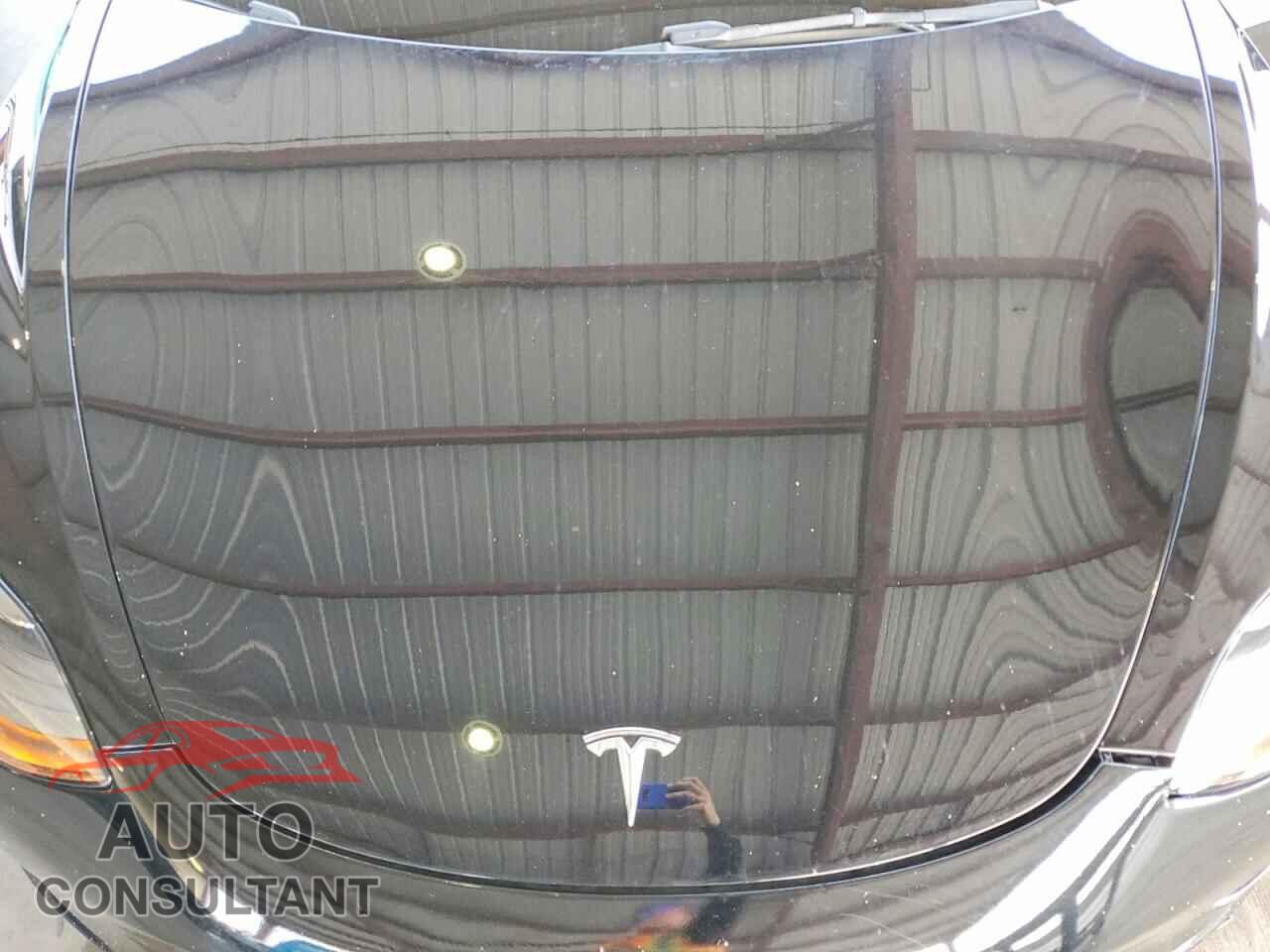 TESLA MODEL 3 2022 - 5YJ3E1EA9NF191982