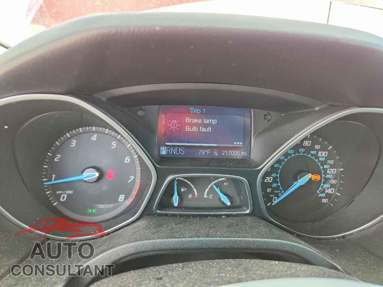 FORD FOCUS 2012 - 1FAHP3H26CL169227